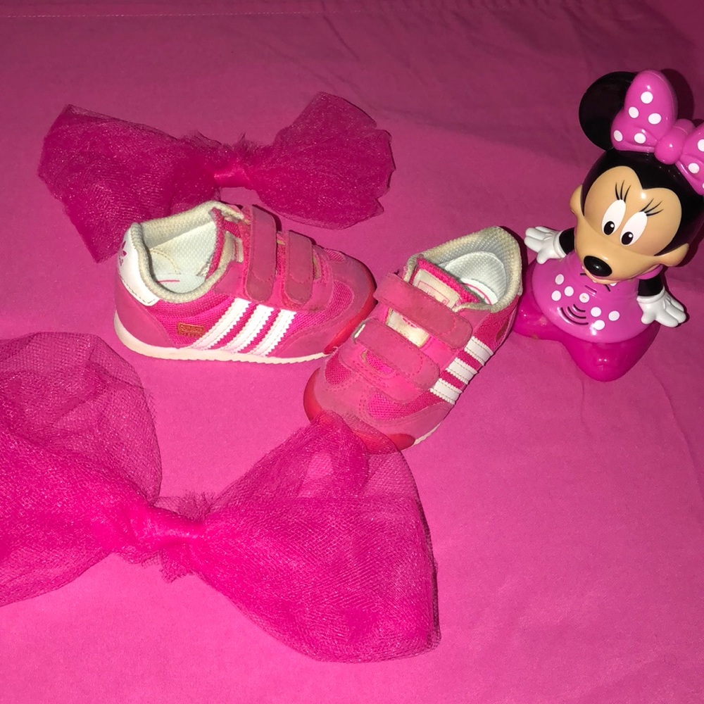 ✨✨💕HOT PINK ADIDAS ✨✨